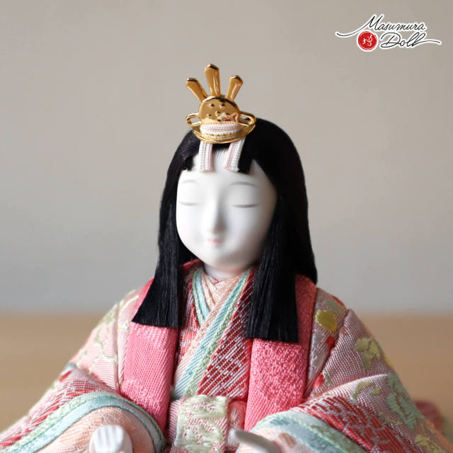 雛人形 伝統的工芸品 三世・金林真多呂作 『結愛』 正絹西陣織 国産杉