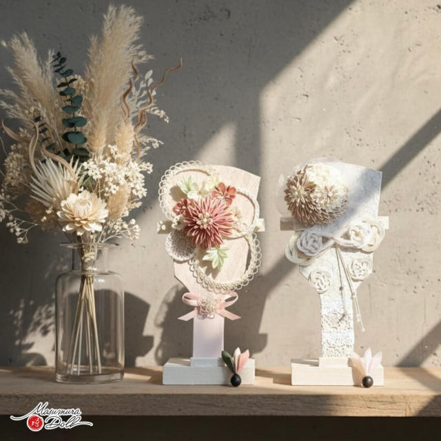 羽子板 おしゃれ かわいい インテリア 今どき 正月 女の子 上品 選べる 2種類 8号 正絹 つまみ 細工 羽子板 くすみピンク ベージュ 増村人形店 MMN0301