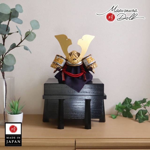 五月人形 伝統工芸士・平安 晴峰作 10号 茜糸(赤糸)縅兜 黒小札 黒木目
