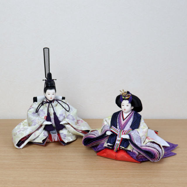 美品 掛け軸 河村東陽作 和歌 桜画賛「すこやかに育てと願う雛祭り」共箱 美品 掛け軸 河村東陽作 和歌 桜画賛「すこやかに育てと願う雛祭り」