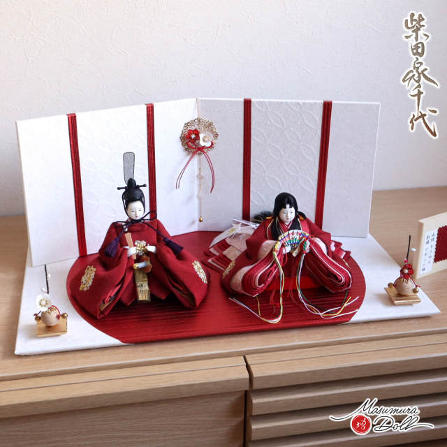 新作 柴田家千代作 葵雛 正絹ちりめん 刺繍 リボンに梅 七宝レッド