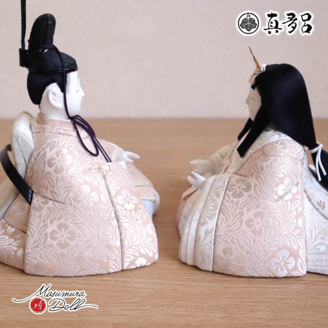 伝統的工芸品 三世・金林真多呂作 白妙雛 正絹西陣織 屏風箔押金彩