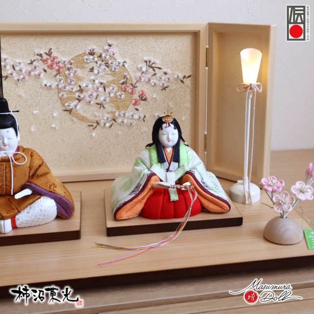 希少　古物　欅木製　立て雛　芸術　古道具　伝統文化　民藝 伝統的工芸品 柿沼東光作 伝産・吉祥雛 黄櫨染 本仕立箔押屏風 手描き