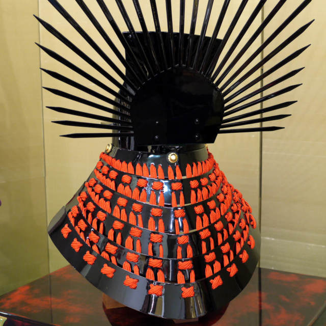 平安武久作 豊臣秀吉公 本漆塗一之谷馬蘭後立兜 銅製叩き出し 京製最