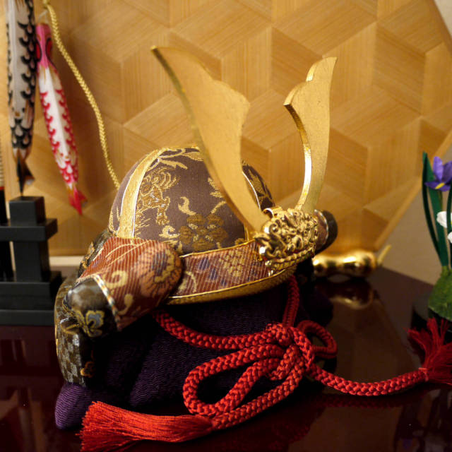 伝統工芸士・柿沼東光作×プロダクトデザイナー 大沼敦 木目込み兜 「宝