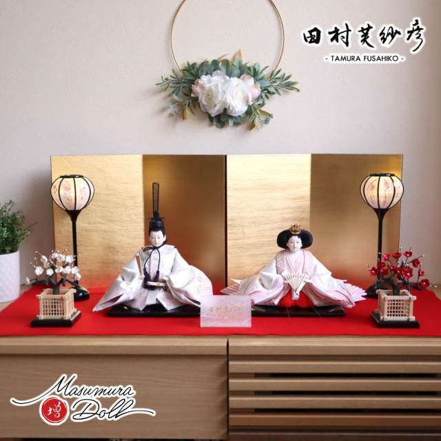 最新作 田村芙紗彦作 菊菱正絹有職雛 無地扇 済美箔屏風 コードレス手描き雪洞 正絹紅白梅 毛氈飾り 増村人形店 10001957