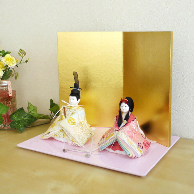 小西実作 PICCONI 遥-はるか- Fukuおさげ髪 京製正絹西陣織 国産箔押屏風 ピンク飾台 増村人形店 10000411