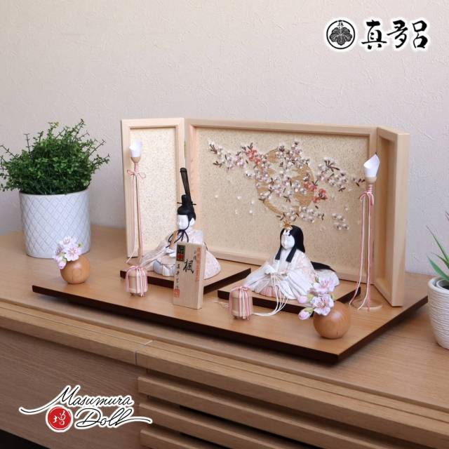 新作 伝統的工芸品 三世・金林真多呂作 楓雛 正絹西陣織 ヒノキ枠屏風