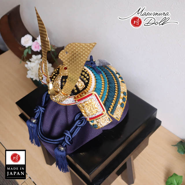 五月人形 伝統工芸士 誠山作 10号 紺糸縅兜 金小札 黒木目唐櫃 増村人形店 10001531