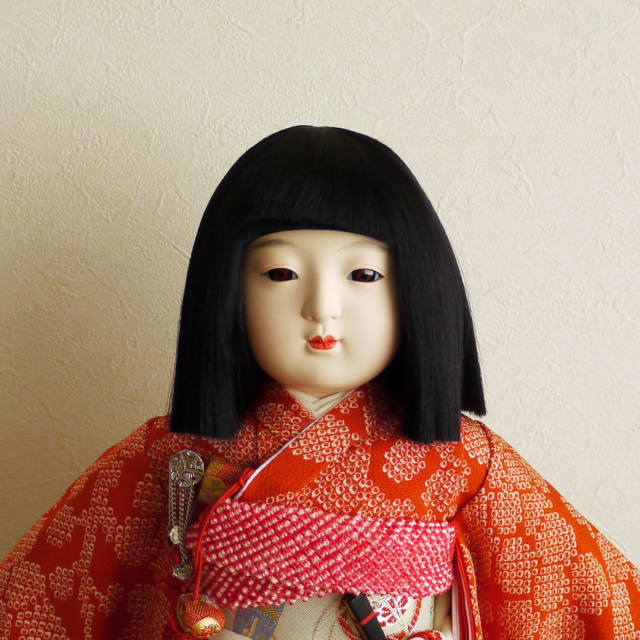 元賀章介作 12号(尺二)別染 疋田梅木 赤色 台 市松人形 女の子