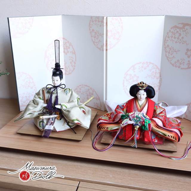 雛人形 新作 京都 桃玄作 京十番 正絹西陣織 有職 宝珠柄 誉勘商店謹製 屏風本仕立「梅紋」ナチュラル杉製平台 増村人形店 オリジナルセット 10002476