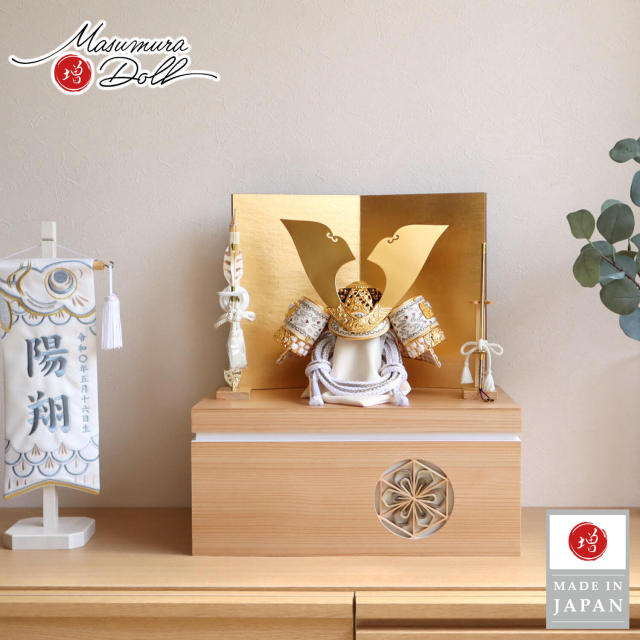 伝統工芸士・平安晴峰作 10号 正絹白糸縅 無双結び 本印伝共吹き返し 大川組子(伝統的工芸品)収納 屏風済美箔2曲 ヒノキ製弓太刀 増村人形店 10001474