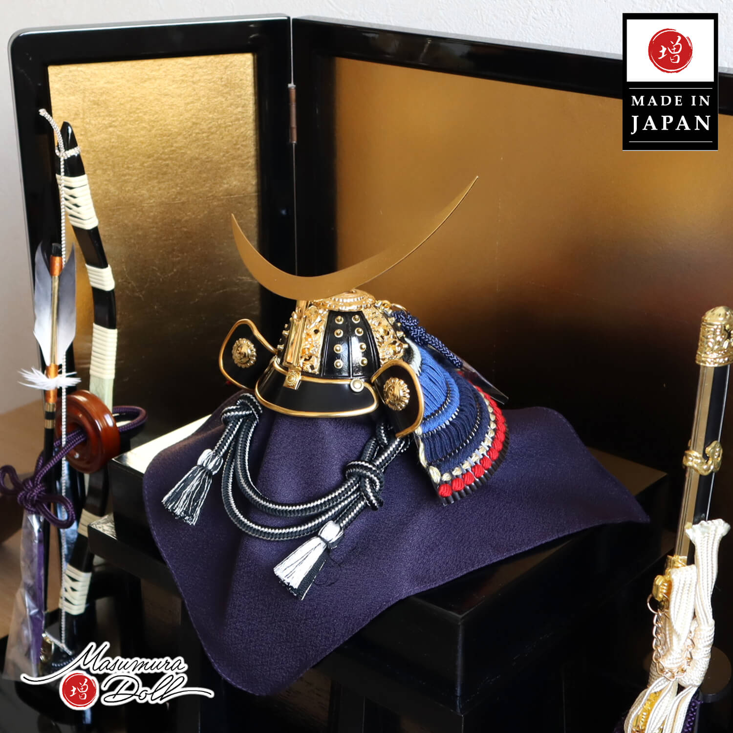 五月人形  伝統工芸士 誠山作 伊達政宗 国産黒枠箔押屏風 本藤巻弓太刀 越前黒木目唐櫃 黒塗台 10002480