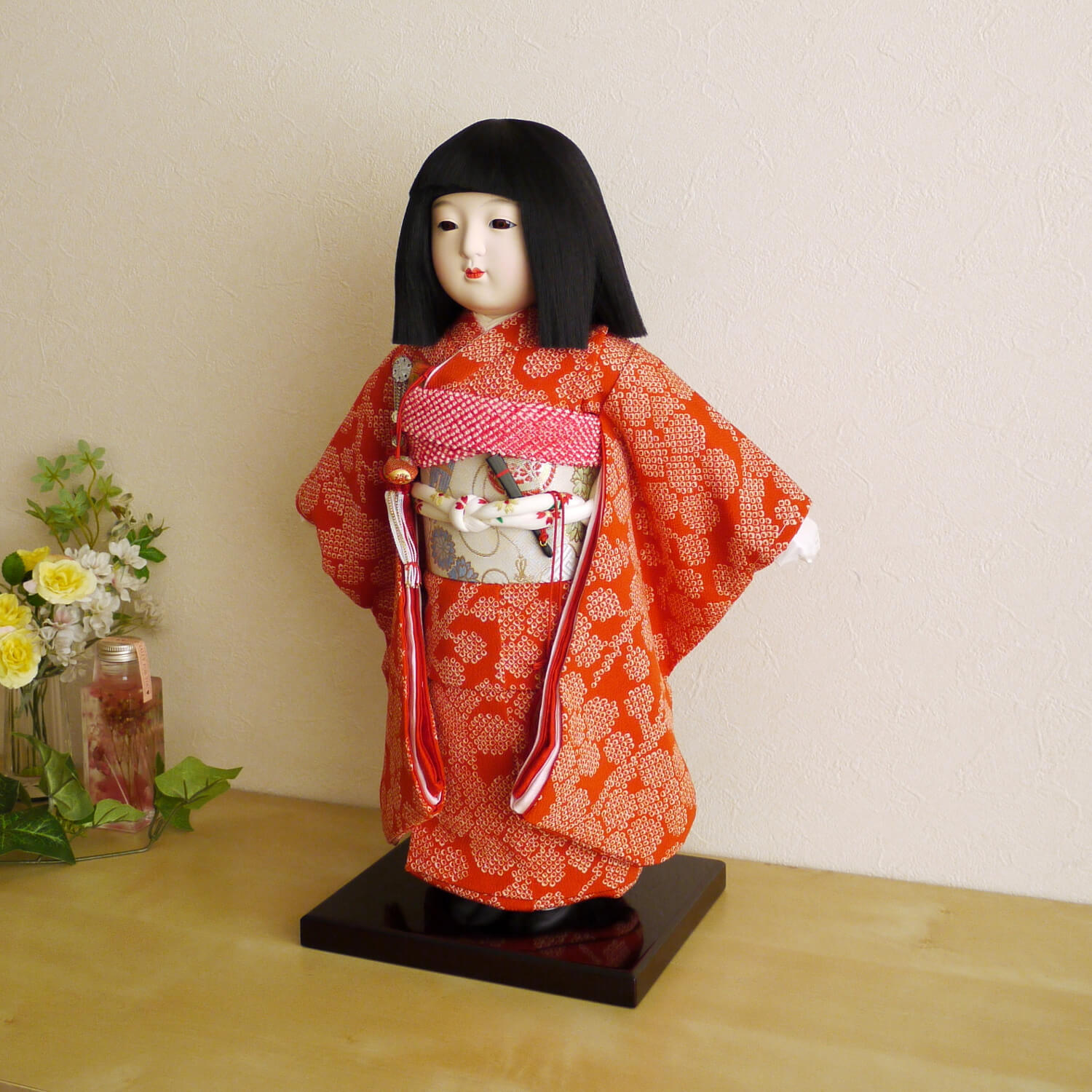 元賀章介作 12号(尺二)別染 疋田梅木 赤色 台 市松人形 女の子 かわいい 上品 童 国産 雛人形 増村人形店 10000563