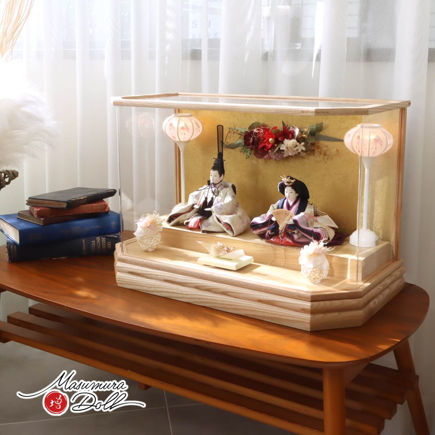 雛人形 華峰作 芥子親王 西陣織極上金襴 桜尽くし 無地扇 誉勘商店高級シルク仕様 白木枠六角パノラマ アクリルケース ゴールドバック 手描き雪洞 かぶせ式 アートフラワー ラタン 増村人形店 ケース飾り 10002238