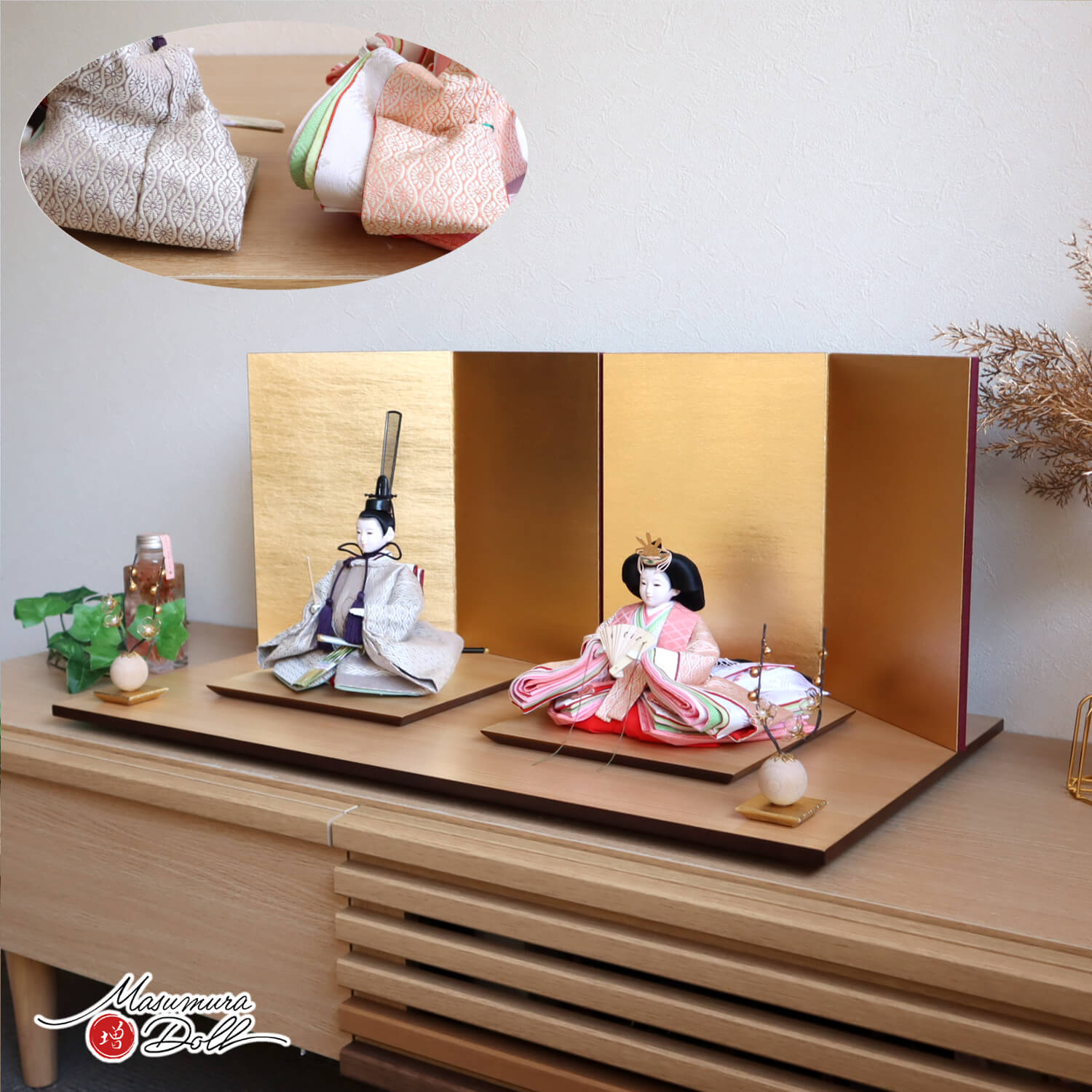 雛人形 新作 伝統工芸士・清水光雲監修 春光作 25号 芥子 菊立涌グレーピンク 極上金襴 無地扇 済美箔屏風 ナチュラル杉製平台 クリアフラワーゴールド梅 増村人形店 10002881