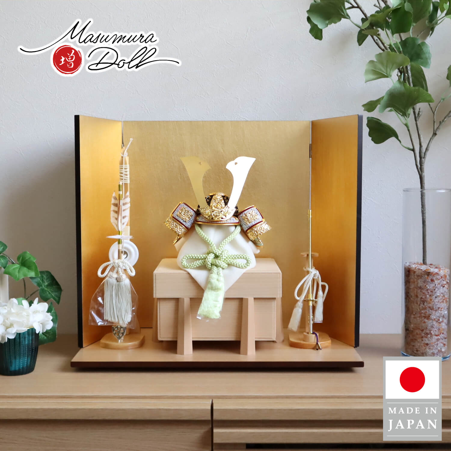 五月人形 伝統工芸士 誠山作 淡萌黄兜 日本製ナチュラル桐極上面取唐櫃飾り 済美箔押屏風 ヒノキ製本藤巻弓太刀付 杉製ナチュラル平台 増村人形店 10001417