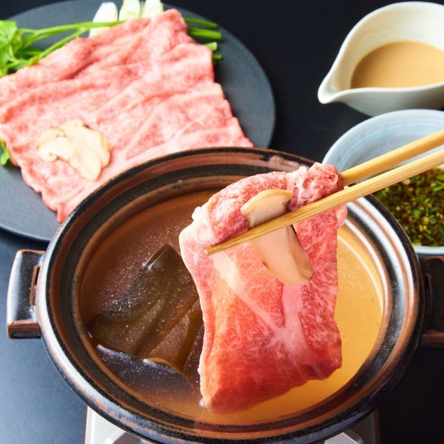 松茸と飛騨牛のしゃぶしゃぶ