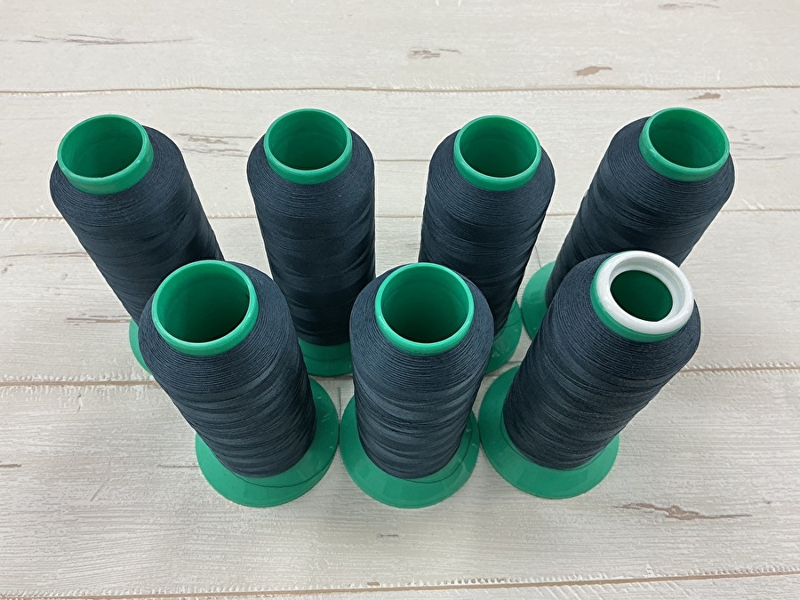 現品処分！中古　工業用ミシン糸
