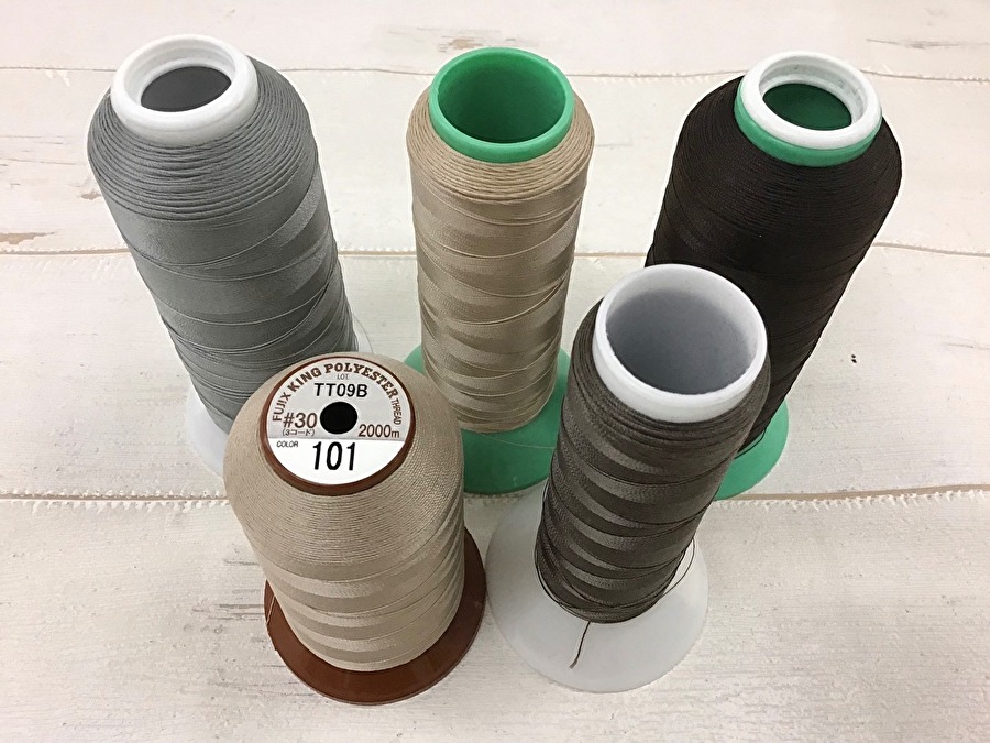 現品処分！縫製工場放出品　中古ミシン糸各種約４００ｇセット