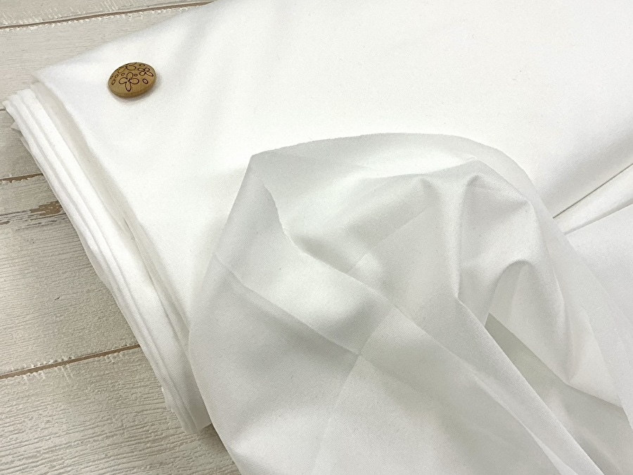 【反売り】  [普通地タイプ] ニット用織物接着芯　オフホワイト系 [ 幅１２０ｃｍ×約８.５ｍ巻 ]
