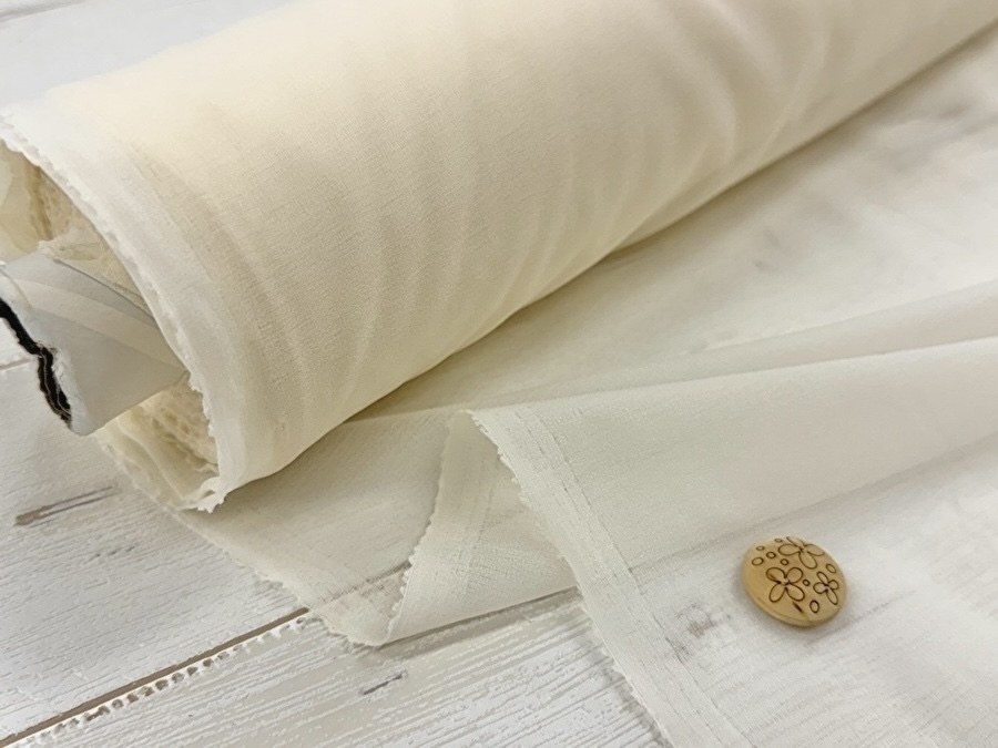 【反売り】  [薄手ソフトタイプ] ニット用織物接着芯　アイボリー系 [ 幅１１５ｃｍ×約３３ｍ巻 ]