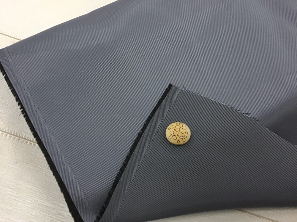 訳あり！【現品処分】  キュプラカルゼ裏地　シルバーグレー系[ 幅120ｃｍ×約11m］