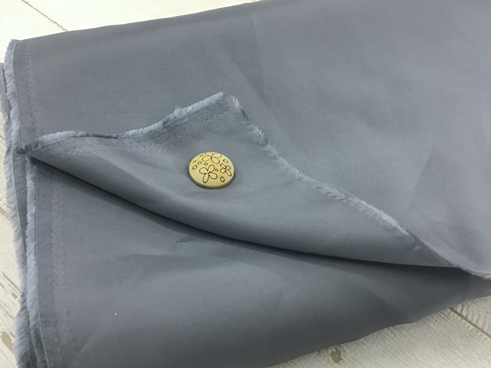 訳あり！【現品処分】  １３0ｃｍ幅　キュプラ裏地　グレー系[ メーター選択制 ]