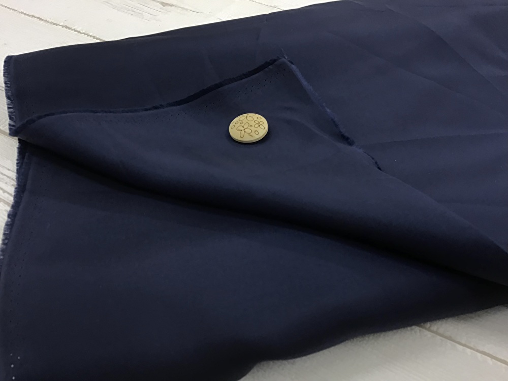 訳あり！【現品処分】  １３5ｃｍ幅　キュプラ裏地　ネイビー系[ 幅１35ｃｍ×約3ｍ］