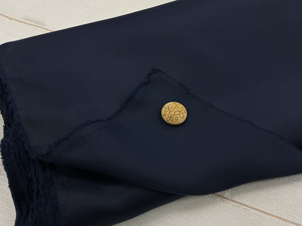 訳あり！【現品処分】  １50ｃｍ幅　ポリエステル裏地　ネイビー系[ メーター選択制 ]