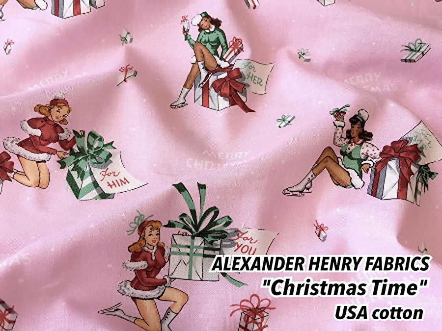 お買い得！【コットン USAプリント】　ALEXANDER HENRY FABRICS ＊ Christmas Time     ピンク