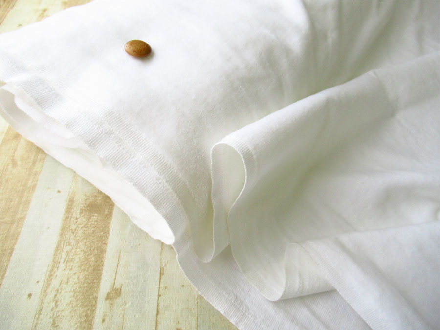 【反売り】　わけあり！きめが細かな片面カットパイル　ホワイト　 [ 幅１３５ｃｍ×約５ｍ巻 ]