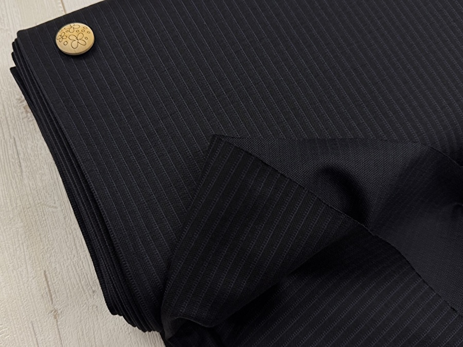 【反売り】  Ｔ／Wジャガードストライプニット　 ブラック系[ 幅１６０ｃｍ×約６.５ｍ巻 ]