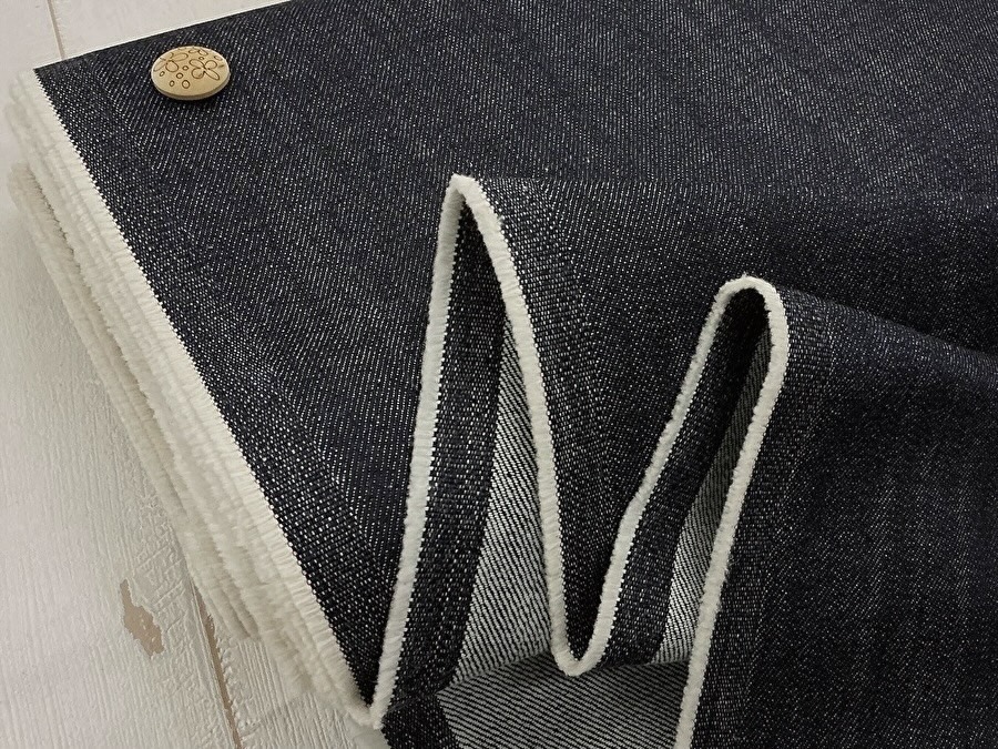 【反売り】  約１０オンス カスレ微ストレッチデニム　 ダークネイビー系[ 幅１４５ｃｍ×約６.５ｍ ］