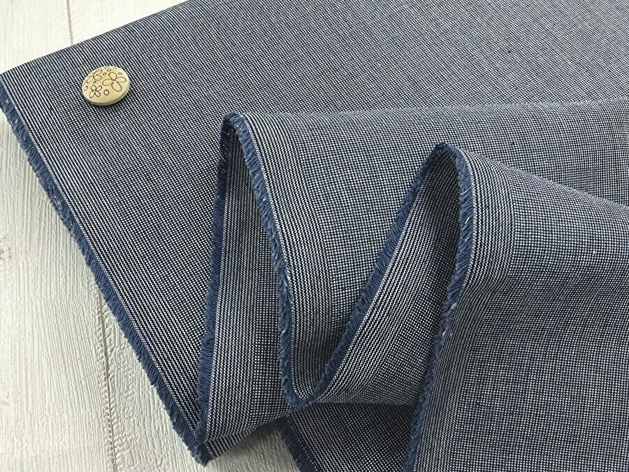 【反売り】  パリっとハリのあるジャガードクロス　ネイビー系[ 幅１４０ｃｍ×約４.８ｍ ］