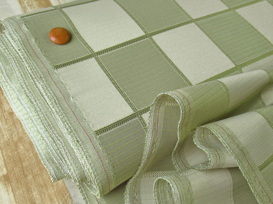 【反売り】　光沢感のあるポリエステルジャガード『ブロックチェック柄』　リーフグリーン系　[５ｍカット・１０ｍ カット]