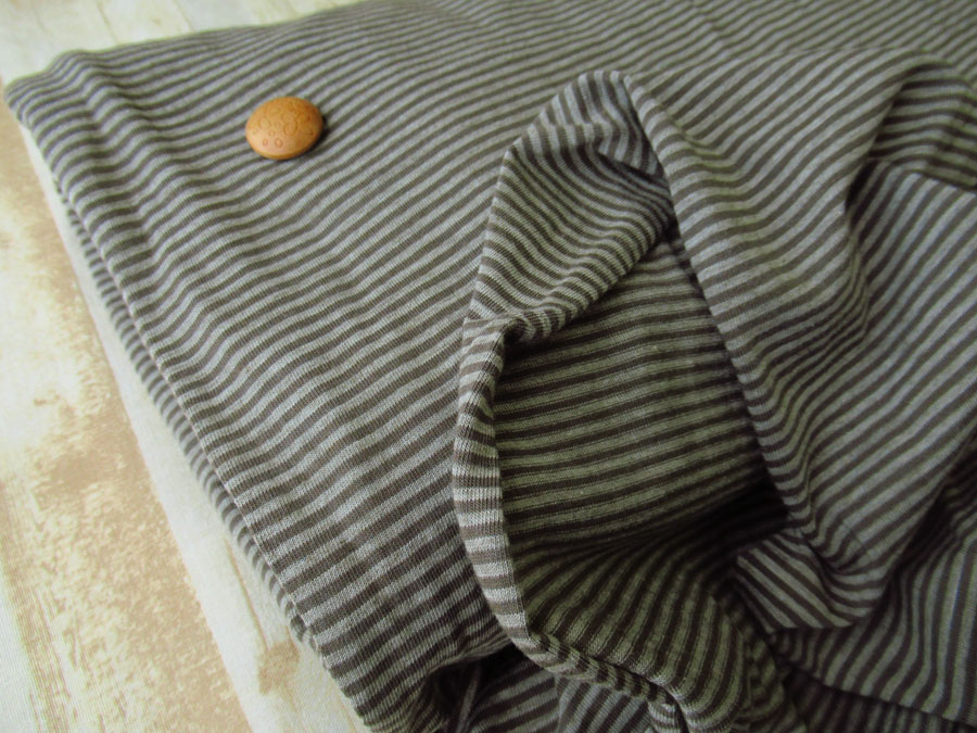 【反売り】　やや薄手ボーダー天竺ニット　杢カーキグレー×オリーブドラブ系[ 幅１６０ｍ×約４.５ｍ巻 ]