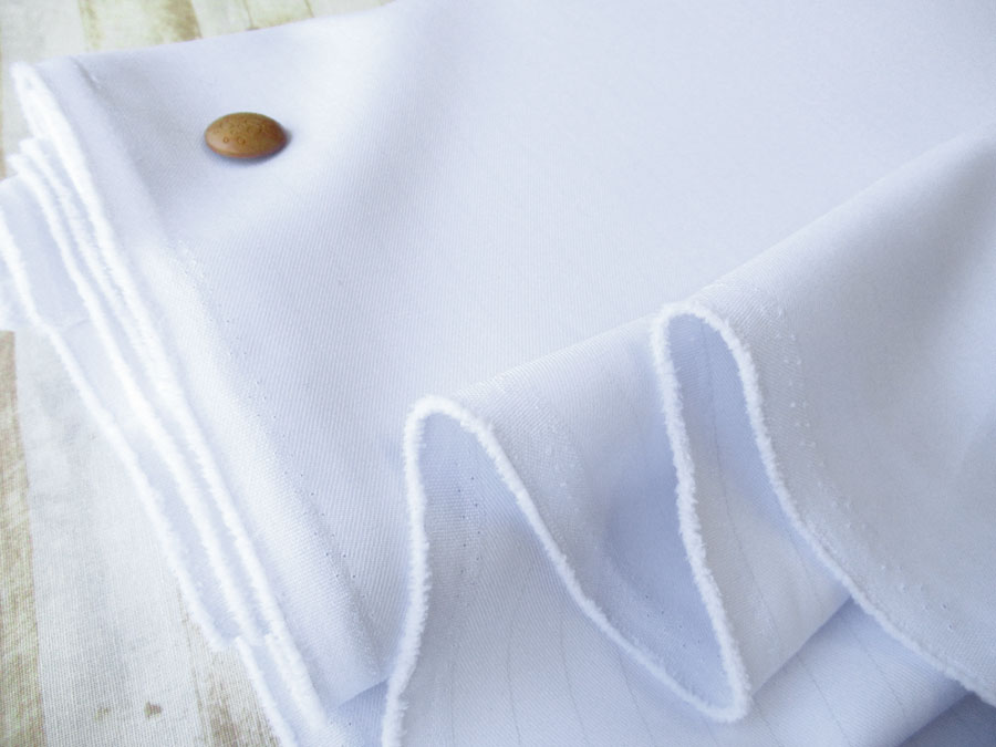 【反売り】　ワイド幅　帯電防止ポリエステルギャバ　蛍光晒(けいこうさらし)系 [ 幅１６０ｃｍ×約４ｍ巻 ]