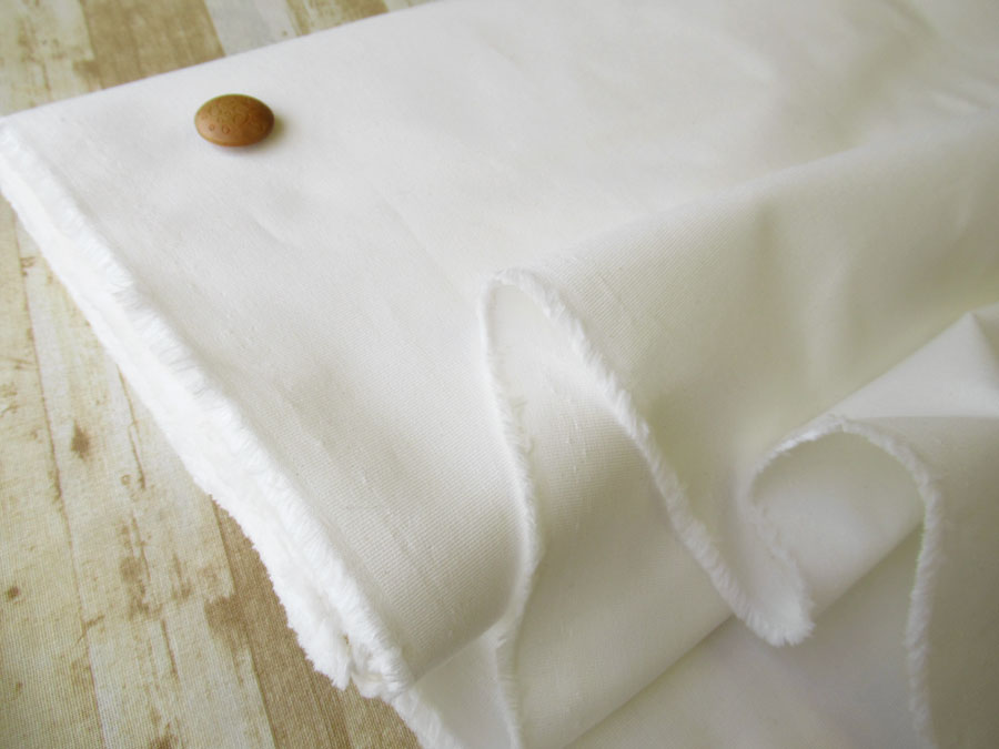 【反売り】　グログランストレッチ　オフホワイト系 [ 幅１２０ｃｍ×約４ｍ巻 ]