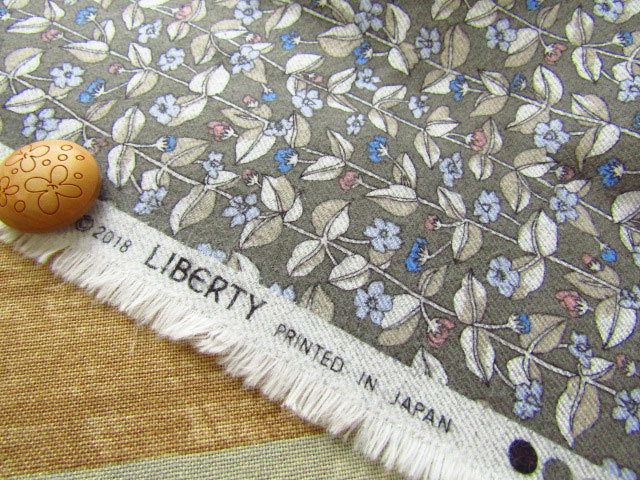 LIBERTY エアリーコット生地 ＊2018秋冬限定＊ ≪Scarlet