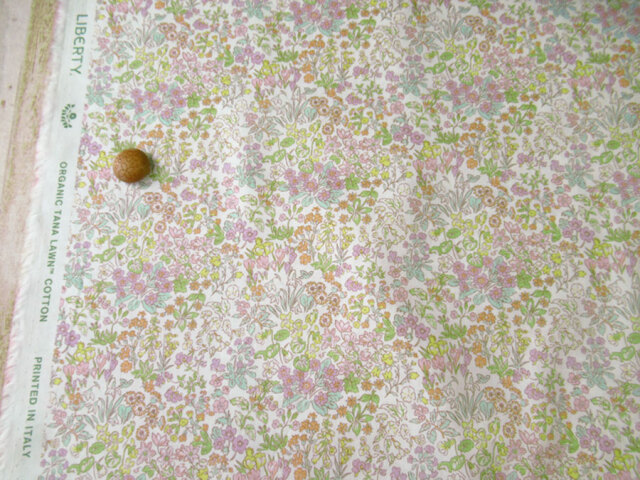 RINASCIMENTO - rinascimento⭐︎ヒョウ柄　デザイントップス 送料込み 楽天市場】LIBERTY FABRICS リバティプリント イタリア製