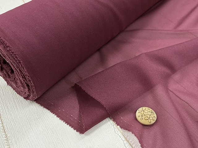 【反売り】  [普通地] ニット用織物接着芯　ワインレッド系 [ 幅１１０ｃｍ×約２５ｍ巻 ]