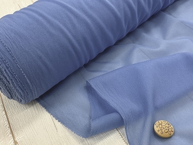 【反売り】  [普通地] ニット用織物接着芯　ヒヤシンスブルー系 [ 幅１１０ｃｍ×約２３ｍ巻 ]