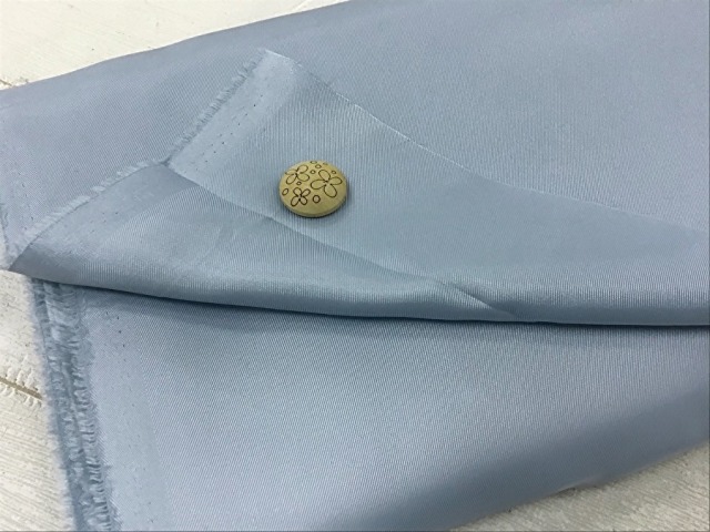 訳あり！【現品処分】  １20ｃｍ幅　 ポリエステル裏地　グレイッシュブルー系[ 幅120ｃｍ×9ｍ］