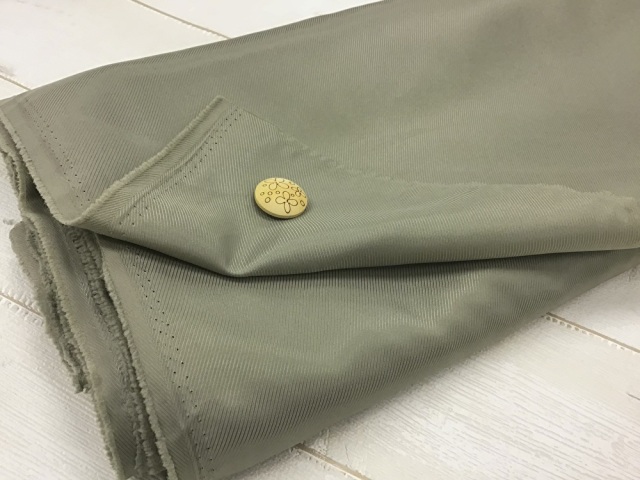 訳あり！【現品処分】  ポリエステル綾織裏地　グレーカーキ系[ 幅120ｃｍ×約10m］