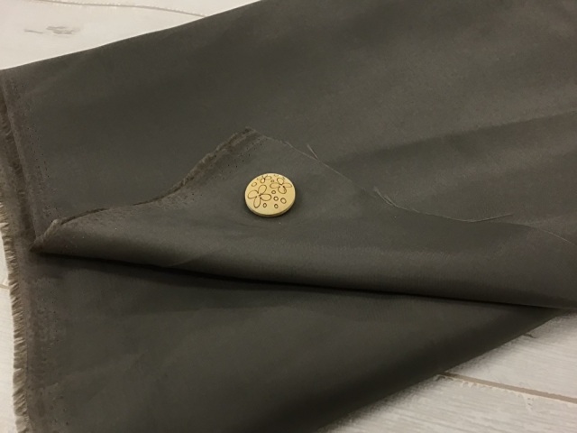 訳あり！【現品処分】  キュプラ裏地 モカブラウン系[ 幅１35ｃｍ×約3ｍ］