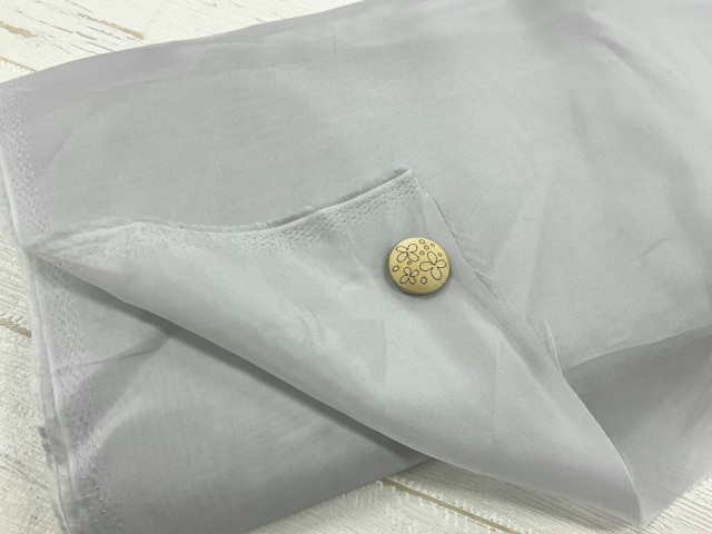 訳あり！【現品処分】  １35ｃｍ幅　キュプラ裏地　ライトグレー系[ メーター選択制 ]