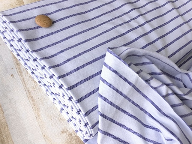 【反売り】サラッとした肌触り！Ｔ/Ｃボーダーニット　サックス×ブルー系[ 幅１２０ｃｍ×約６ｍ ]