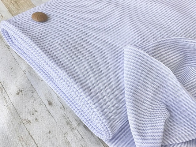 【反売り】Ｔ／Ｃカノコ風ボーダーニット　オフ×ヒヤシンス系[ 幅１６０ｃｍ×約(５ｍ＋２.５ｍ) ]