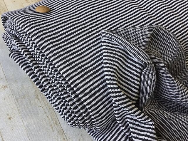 【反売り】太番手ややざっくり細ボーダーニット　ブラック×オフホワイト系[ 幅１５０ｃｍ×６.５ｍ ]